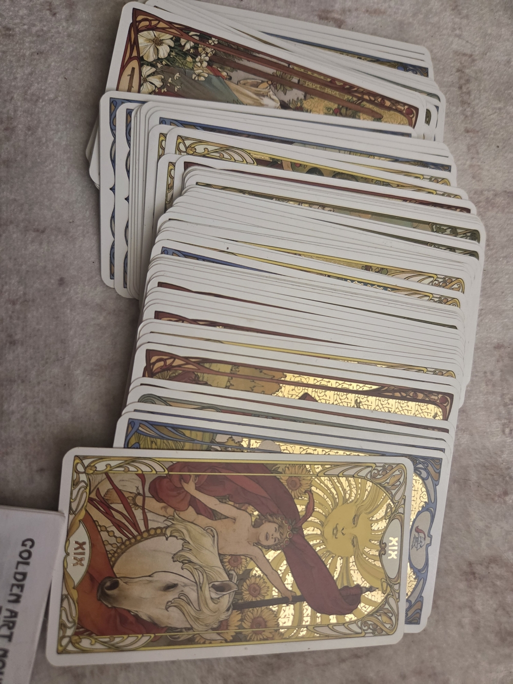 Golden Art Nouveau Tarot - Picture 4 of 4